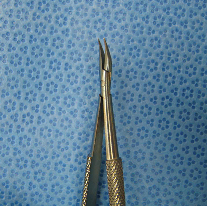 Needle driver



Needleholder, micro titanium micra curved



Micra N303W



Iolab-Titanium-Needleholder-Close-Up.jpg

Titanium-Needleholder-without-Lock.JPG



needleholder


