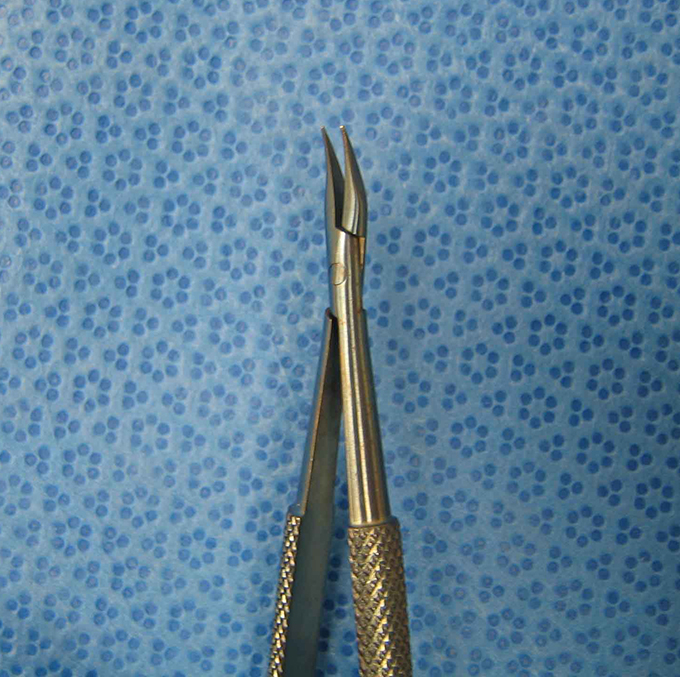 Needle driver



Needleholder, micro titanium micra curved



Micra N303W



Iolab-Titanium-Needleholder-Close-Up.jpg

Titanium-Needleholder-without-Lock.JPG



needleholder


